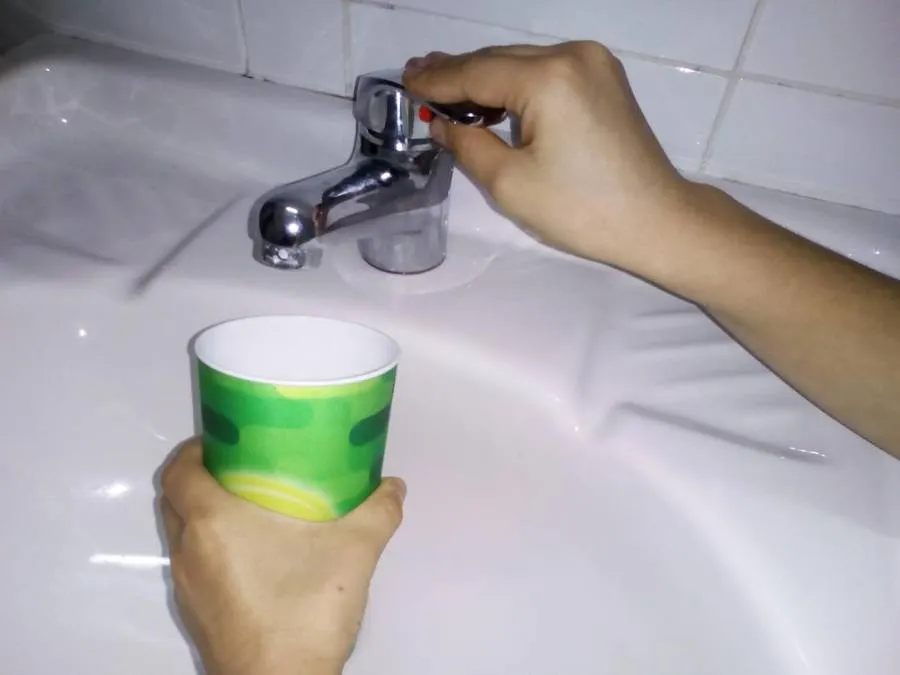 Mii de consumatori, fără apă pentru 12 ore din cauza unor lucrări