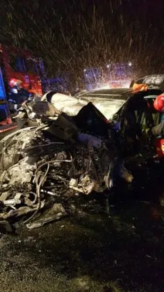 Poliţiştii de frontieră gălăţeni cercetează doi bărbați prinşi cu documente false