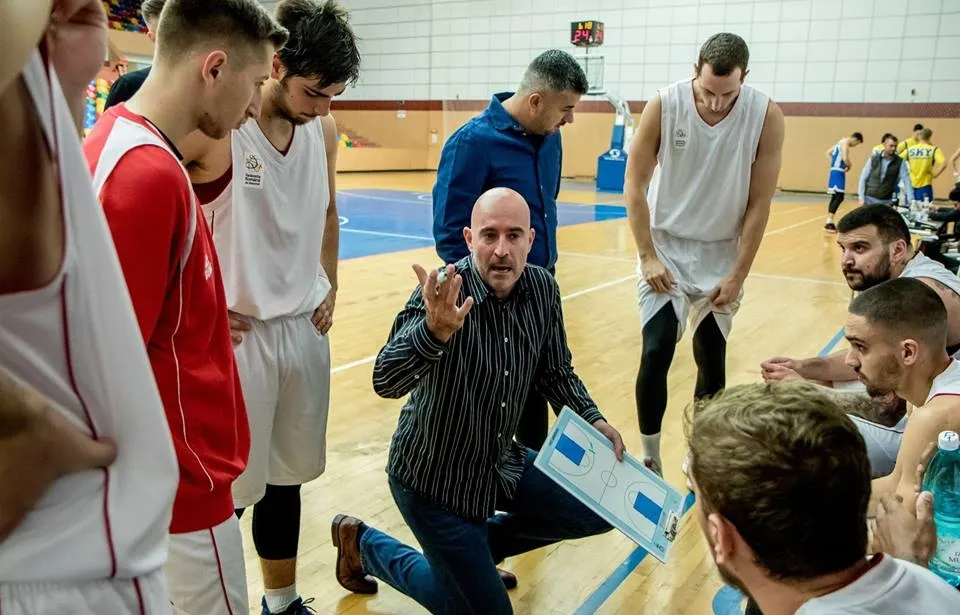 Baschetbaliştii gălăţeni au obţinut prima victorie în Grupa Galbenă