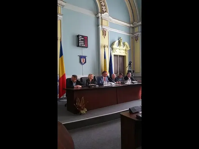Incendiu în desfăşurare în incinta Zonei Libere Galaţi