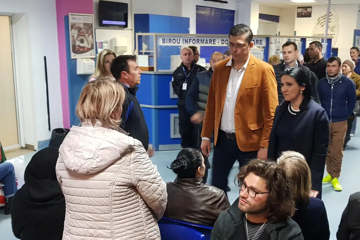 Separatoarele de sens de pe strada Traian nu au rezistat nici o lună