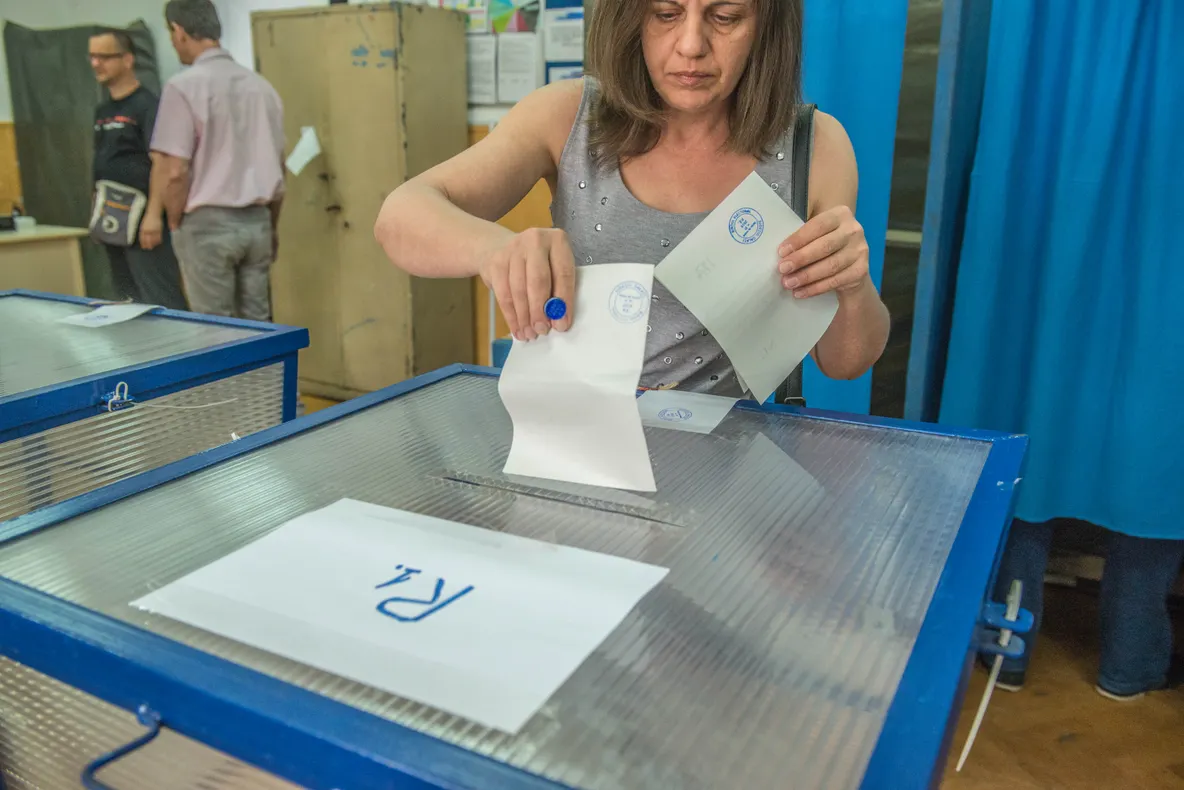 Peste 79 la sută dintre gălățenii care au votat au răspuns "Da" la referendum