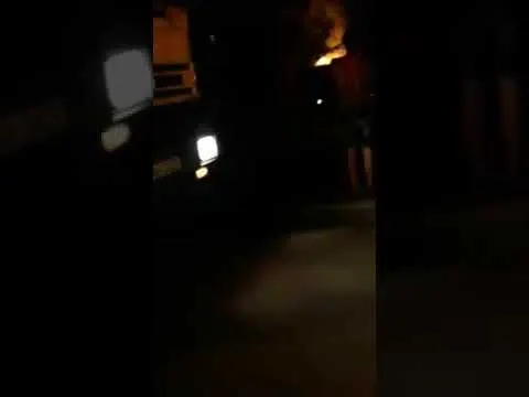 O mașină a ars ca o torță în Micro 39, noaptea trecută