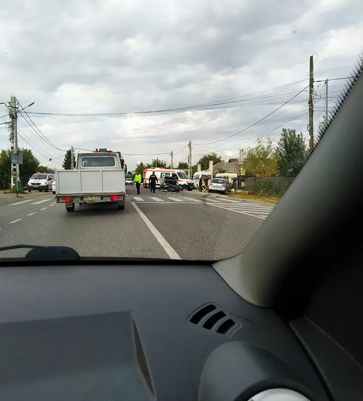 Patru victime după ce un șofer a intrat pe contrasens