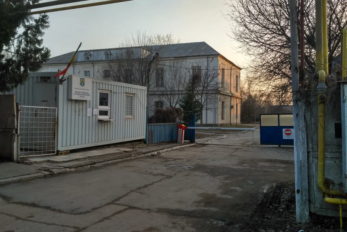 Contractul pentru drumul prin curtea Poliţie de Frontieră, câştigat