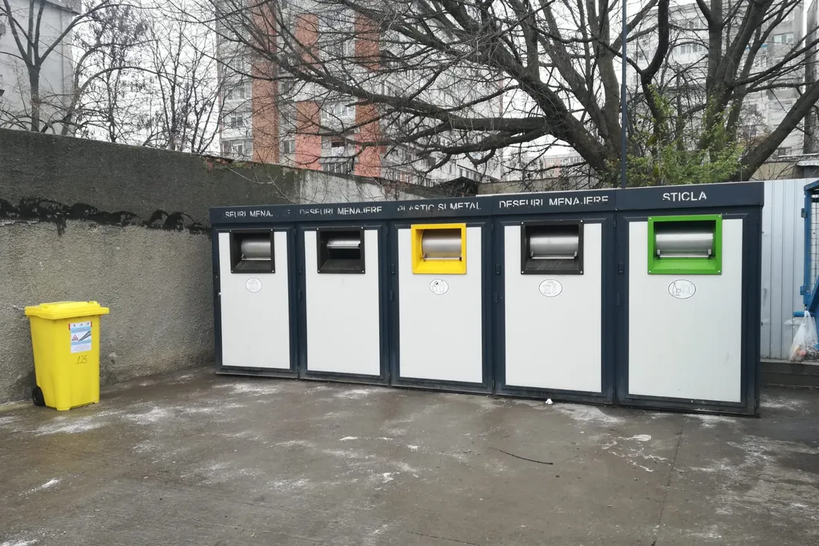 Pregătiri de iarnă în oraș