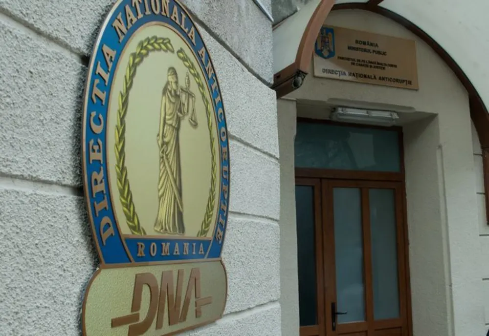 Fostul șef al ARR, Cristian Anton, trimis în judecată de DNA: Sute de candidați ar fi plătit pentru a trece examenele