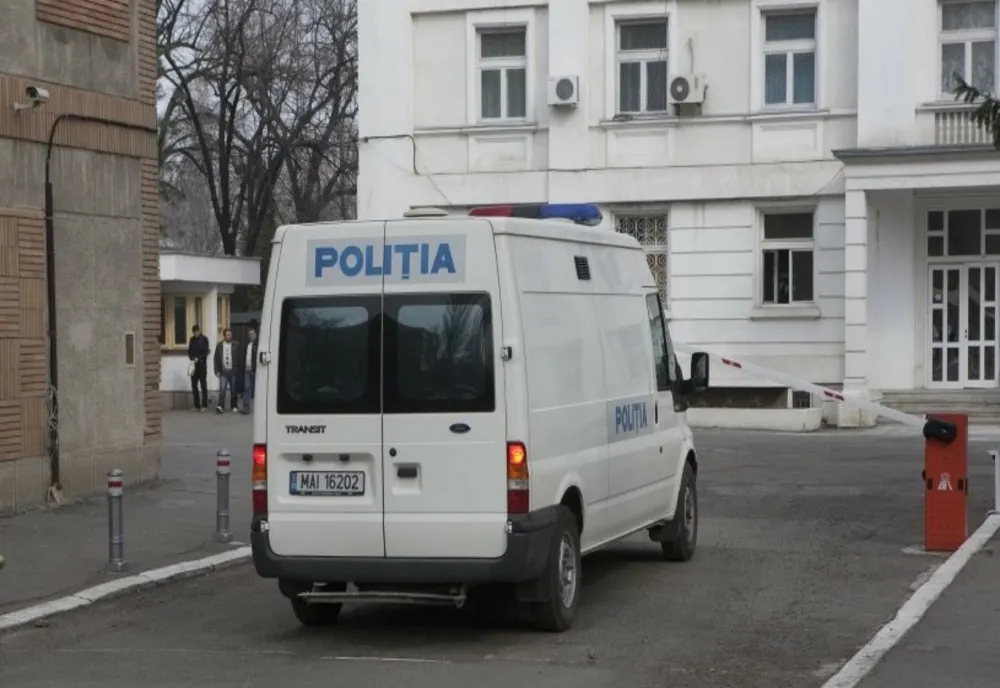 Arestat preventiv pentru încălcare ordinului de protecție și ameniunțare