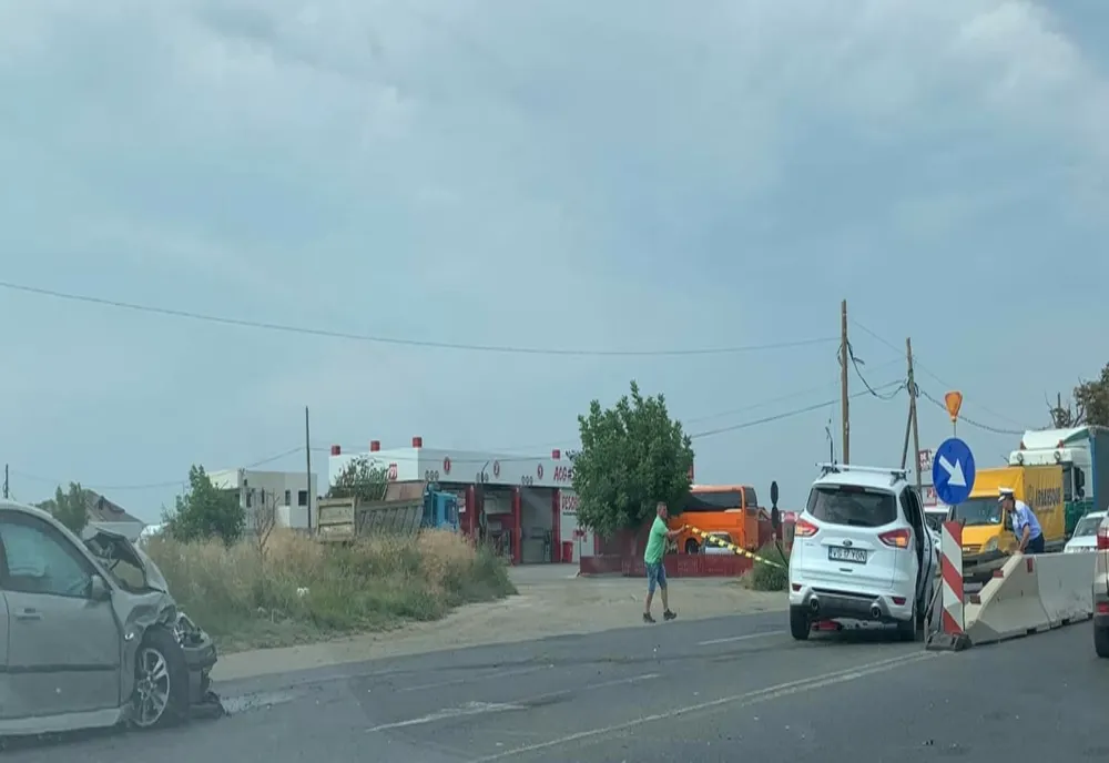 Un copil de doi ani rănit în urma unui accident pe DN26, la ieșirea din Galați