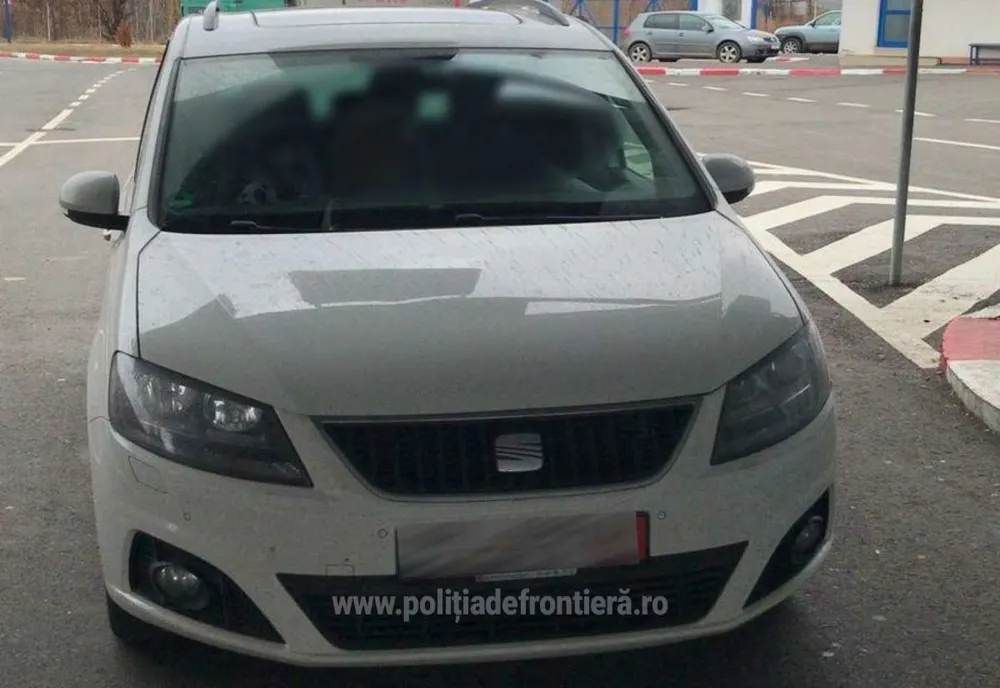 Autoturism cu autorizație de circulație provizorie expirată, descoperit la controlul de frontieră