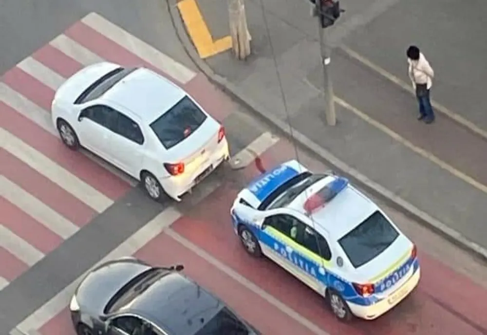 Autospecială a Poliției implicată într-un accident la Galaţi