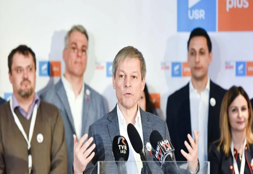 Dacian Cioloș și mai mulți europarlamentari și-au dat demisia din USR