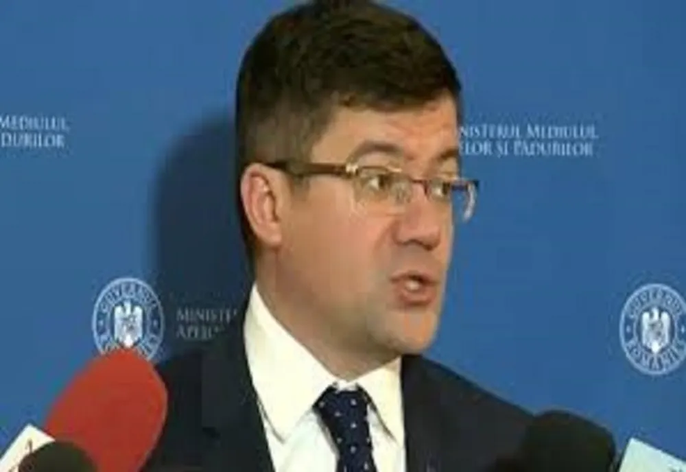 Fostul ministru Costel Alexe și fostul director general al Liberty Galați, Bogdan Grecu, trimiși în judecată pentru corupție