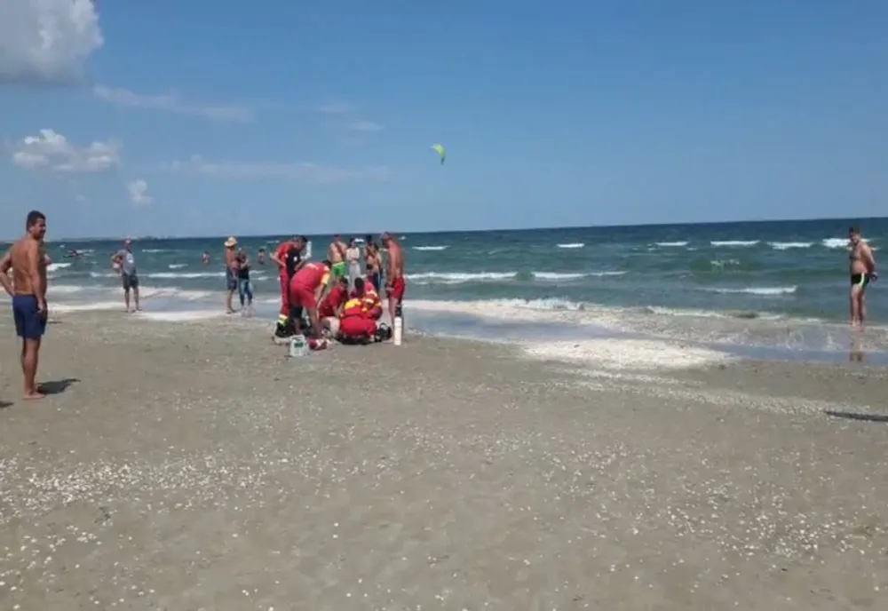 Gălățean scos din Mare în stare inconștientă