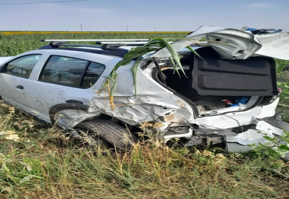 Foto. Grav accident produs de un șofer drogat și băut