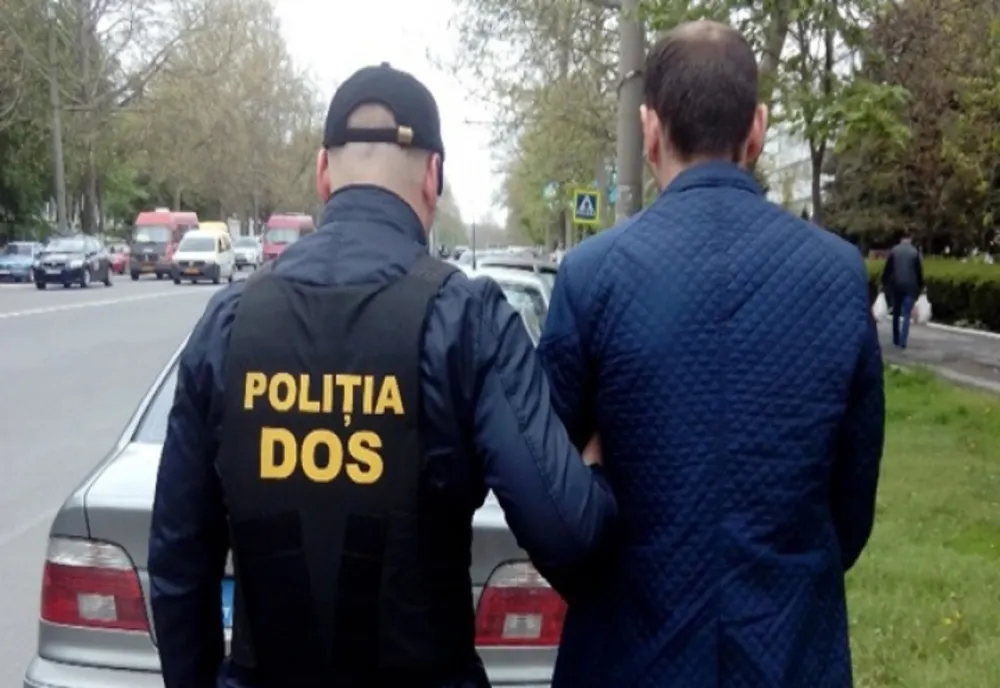 Răpire ca-n filme în municipiul Galați. Două tinere luate cu forța din casă în miez de noapte