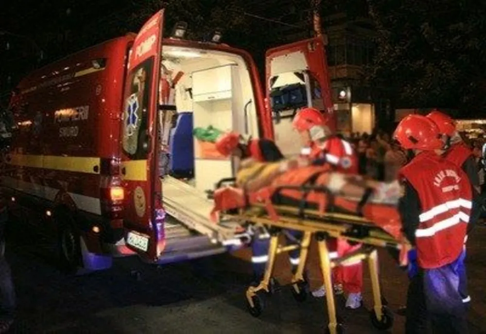 Bărbat din Galați accidentat grav de un autoturism, pe DN 17, la ieșire din localitatea Șintereag spre Bistrița