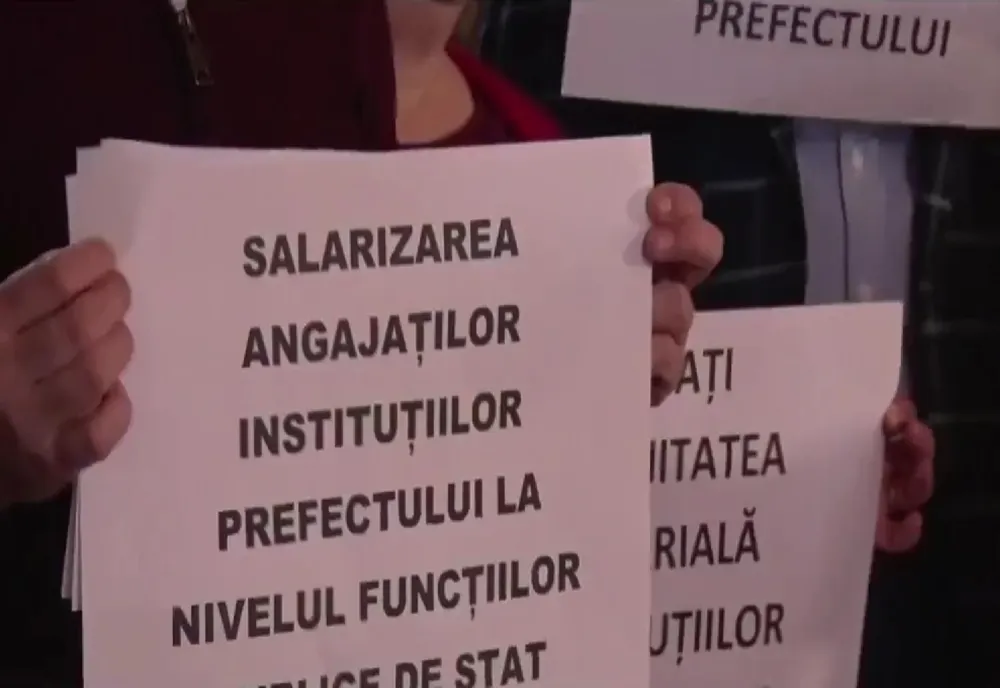 Grevă a angajaților de la Prefectura Galați