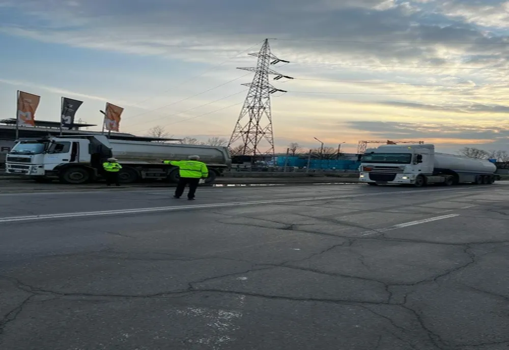 Acțiune a polițiștilor rutieri gălățeni pentru combaterea activităților ilicite săvârșite de conducătorilor de autovehicule de transport mărfuri și persoane