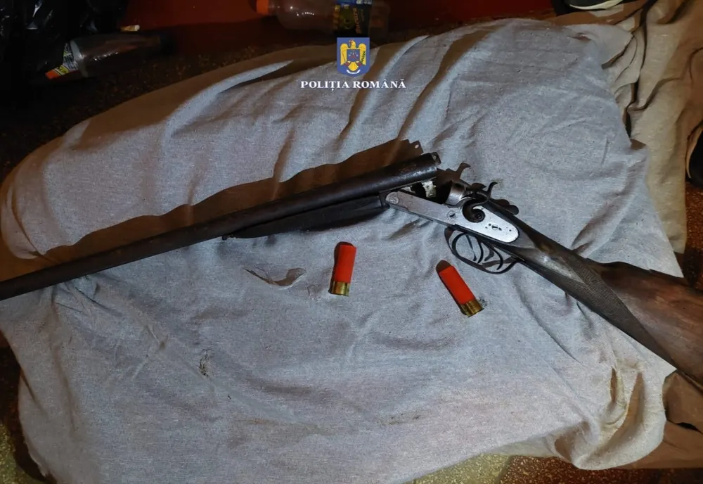 Brăilean găsit cu arma ascunsă în boxă