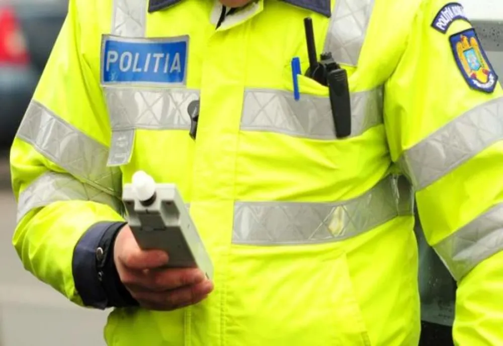 A refuzat testarea cu alcooltestul după ce a lovit o altă mașină din față