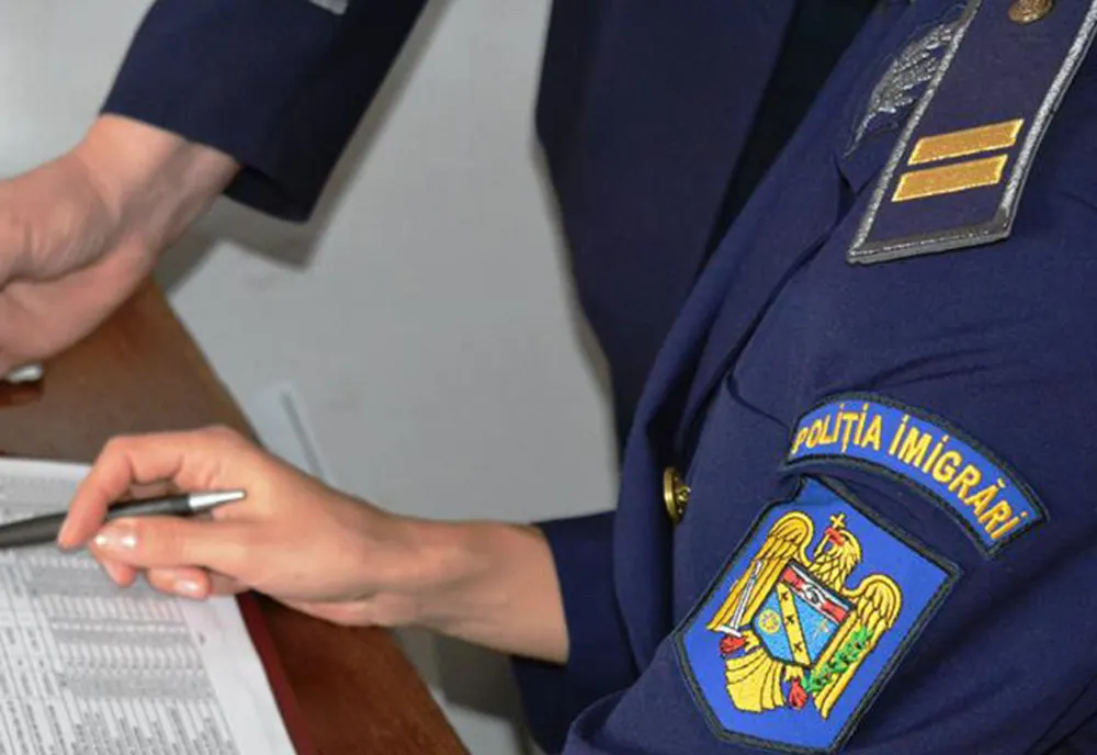 Concursuri prin trecere în corpul ofițerilor de imigrări a agenților de poliție cu studii superioare