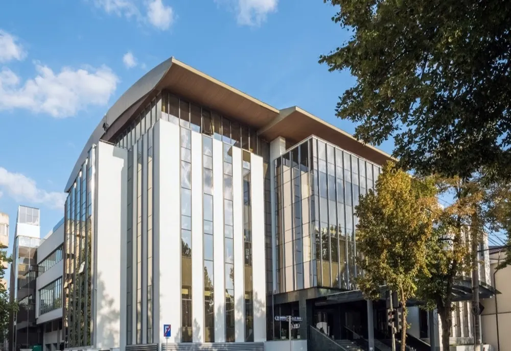 Taxe locale mărite și cu aportul unei persoane necunoscute care a votat în locul consilierului Bezman