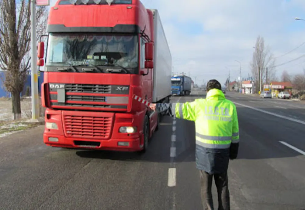 Polițiștii gălățeni au controlat 326 de vehicule transport marfă