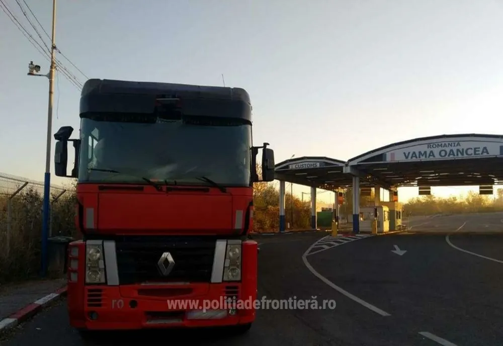 Autocamion înmatriculat în România cu data valabilității ITP-ului modificată