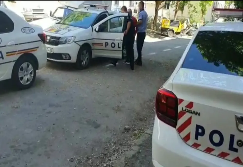 Reținut de polițiști pentru violență în familie și nerespectarea hotărârii judecătorești