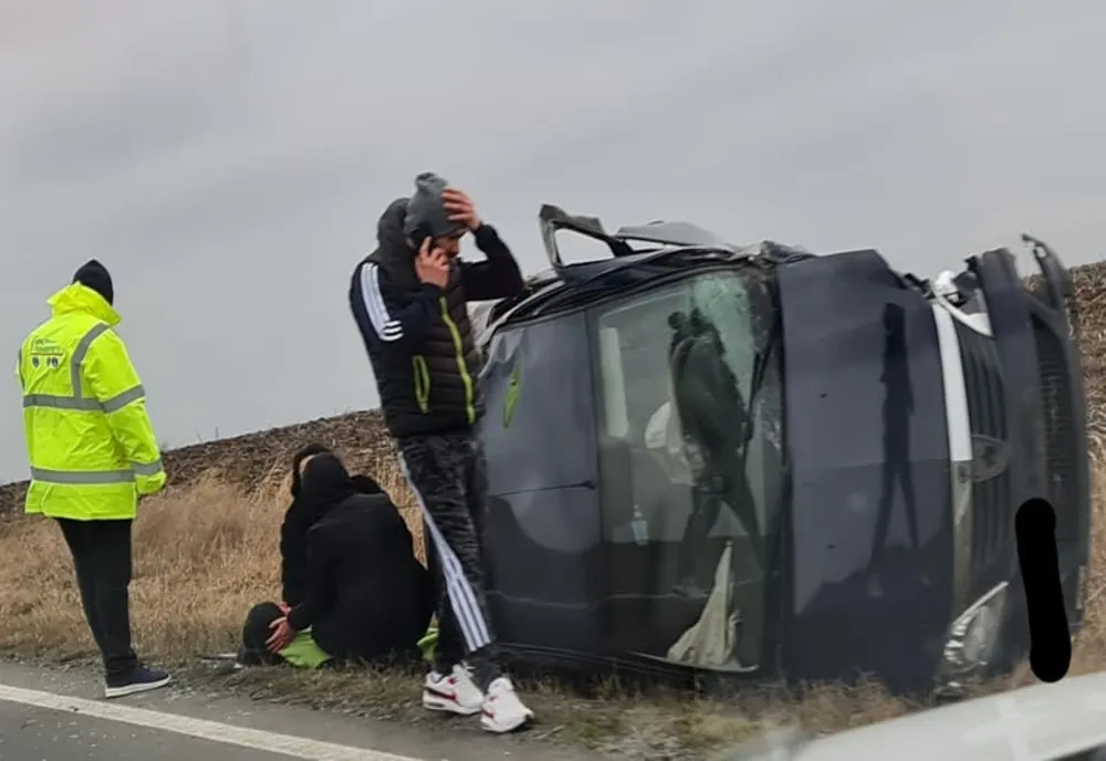 Accident cu victime, pe DJ 251, între Schela și Smârdan
