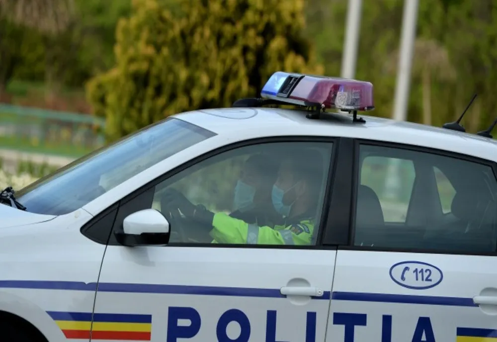 Urmărit la nivel național a furat mașina unei rude