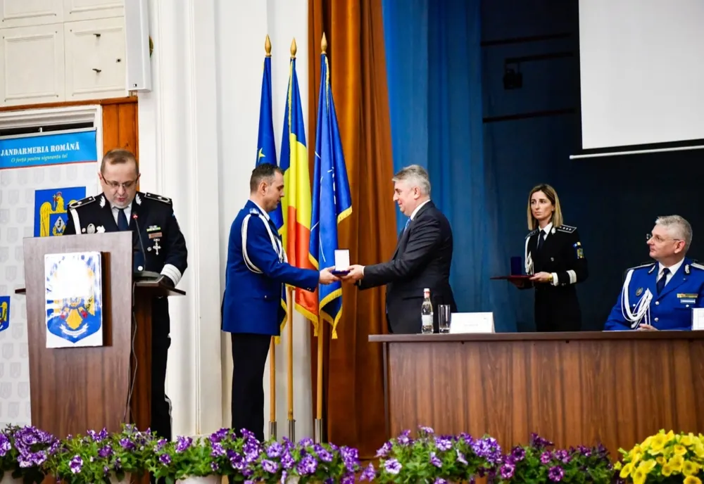 Emblema de Onoare a Ministerului Afacerilor Interne conferită Jandarmeriei Galați