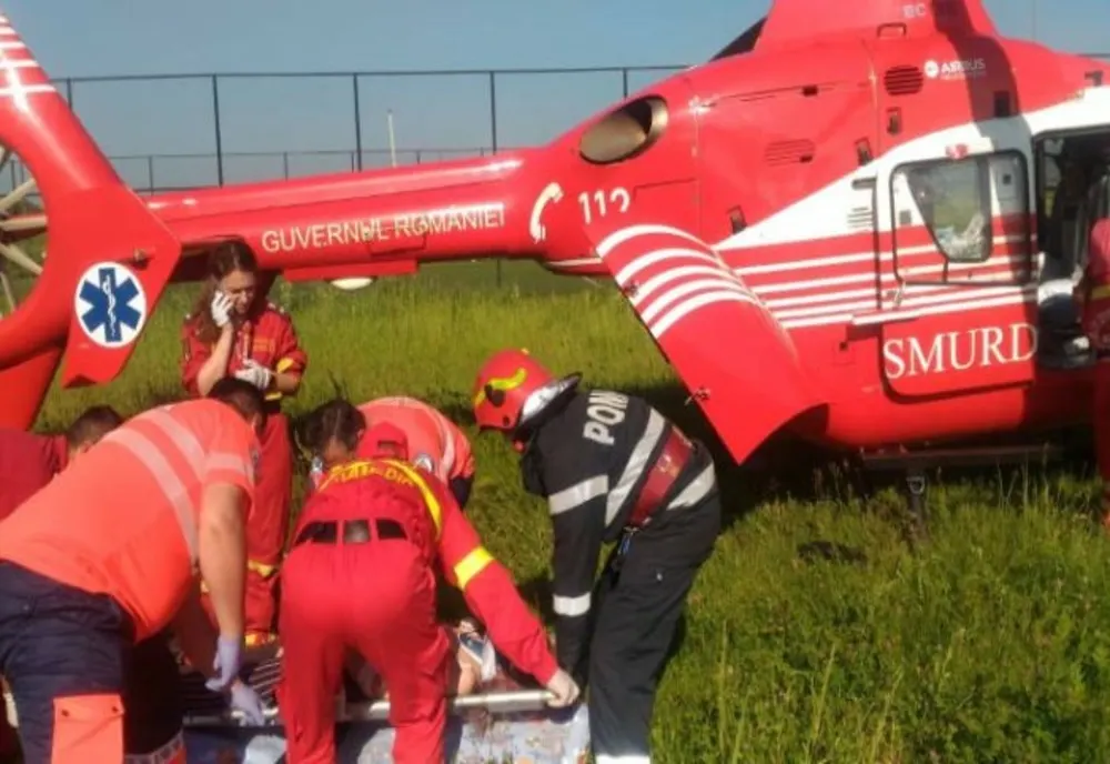 Minor de 5 ani accidentat grav pe DJ240