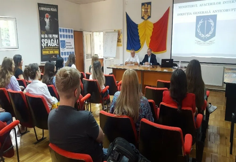 Prima ediție a Școlii de vară “Integritate și transparență în administrația publică. Stop corupția!”