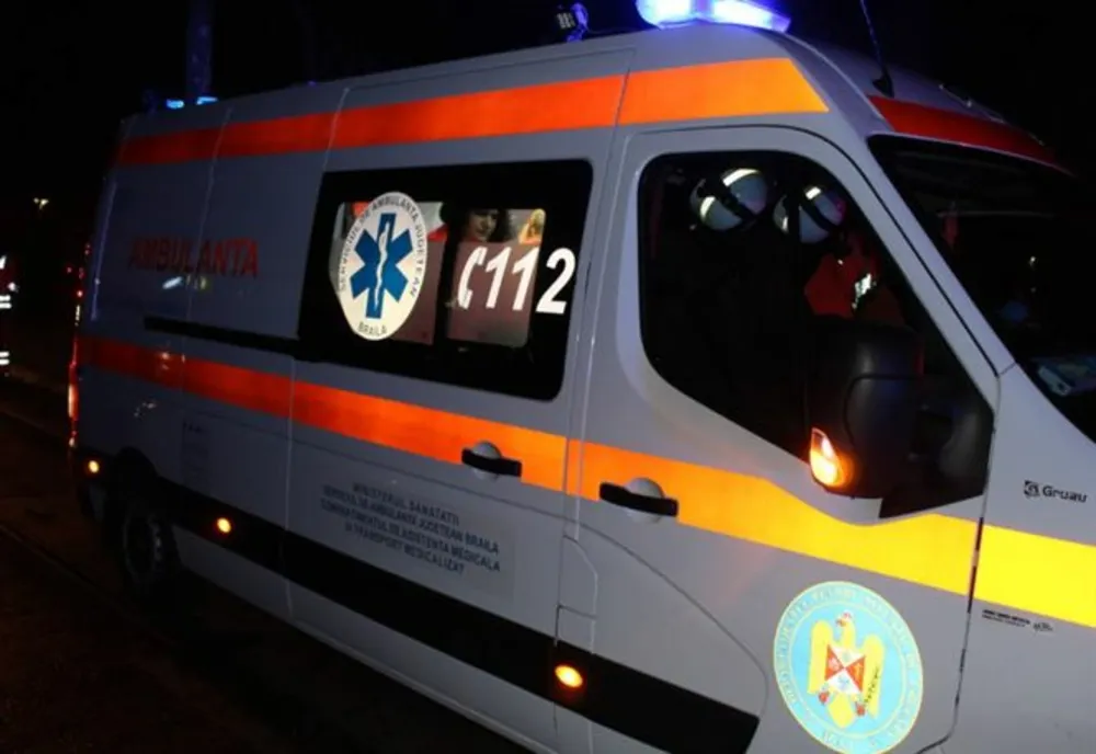 O șoferiță din comuna Șendreni, județul Galați, s-a răsturnat în afara părții carosabile, lovind un stâlp de beton și un gard din plasă