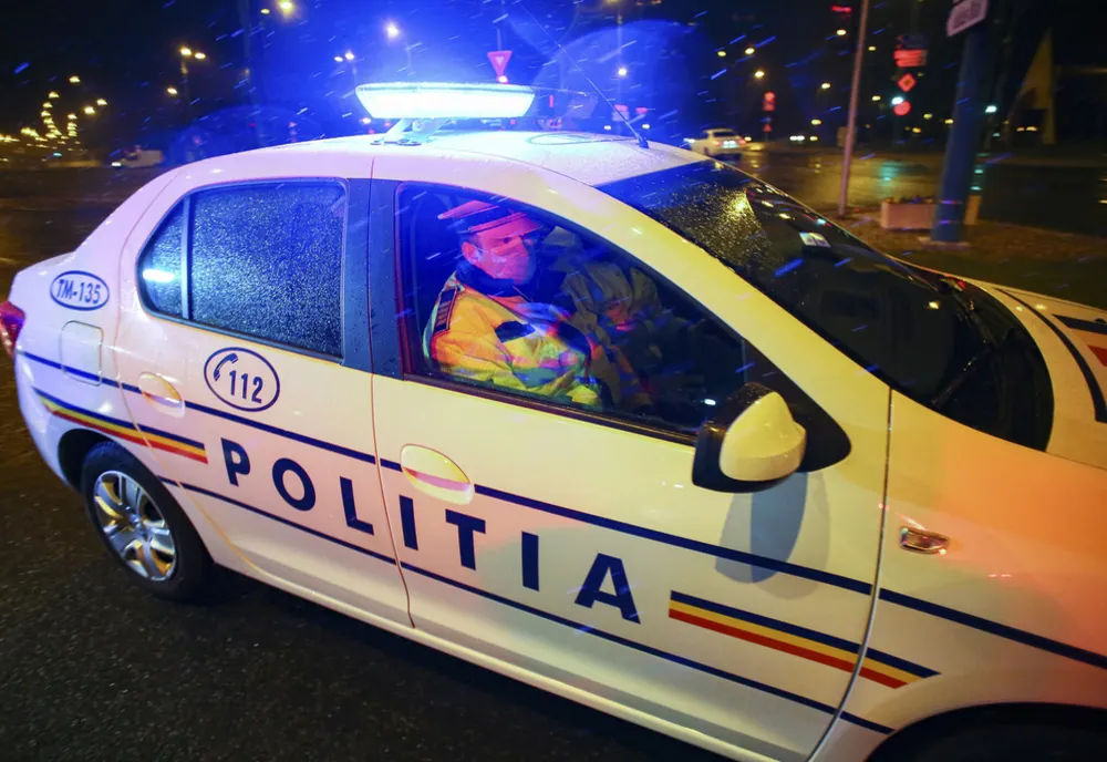 La 4 dimineață a crezut că nu-l depistează polițiștii că are permisul suspendat