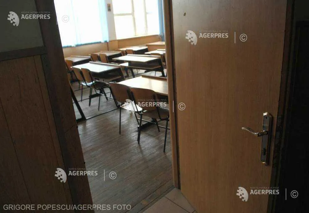 ACTIVITATEA A 41 DE UNITĂŢI DE ÎNVĂŢĂMÂNT DIN JUDEŢUL GALAŢI ESTE AFECTATĂ DE INUNDAŢII