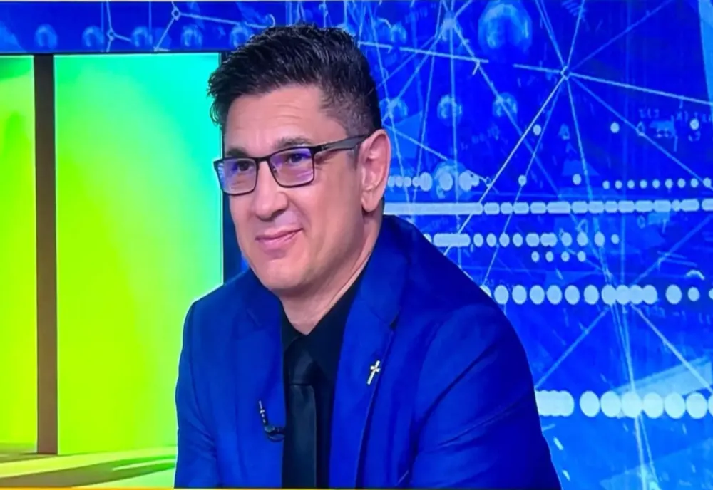 LUIS LAZARUS, SPRIJIN TOTAL PENTRU ANCA ALEXANDRESCU. ÎN ACEST MOMENT, DIN ÎNTREAGA MIȘCARE SUVERANISTĂ, ESTE CEL MAI BINE PLASATĂ!