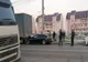 Un Porsche Panamera s-a oprit în spatele unui TIR 
