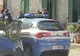 Femeie de 32 de ani găsită moartă acasă, cu o rană în gât