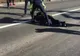Pieton aproape de comă alcoolică accidentat de o mașină în timp ce se deplasa pe partea carosabilă
