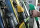 De astăzi s-au  scumpit carburanții. Cât vom plăti în plus pentru un litru de benzină și motorină
