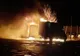Trei autovehicule au ars marți seară, în urma unui incendiu violent izbucnit în parcarea Comat Galați, situată în cartierul Micro 40